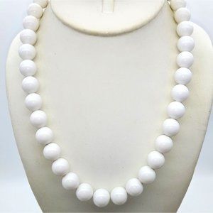 White Lucite Beaded Necklace, Vintage Classic Neutral Strand with Magnetic Clasp